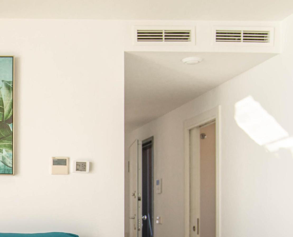 דירות אליקאנטה Modern Sea Front Jacuzzi Blue Sky מראה חיצוני תמונה